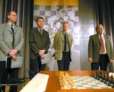 Kasparov teflir á Íslandi