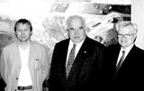 Helmut Kohl skoðar sýningu Tolla í Berlín