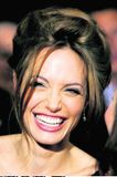 Eignast Angelina Jolie 14 börn?