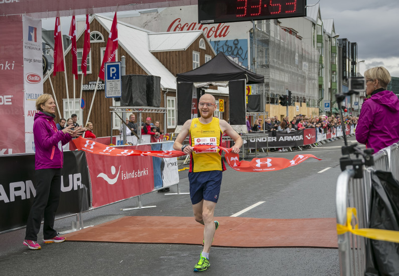 Sigurvegarinn í 10 km hlaupinu. 