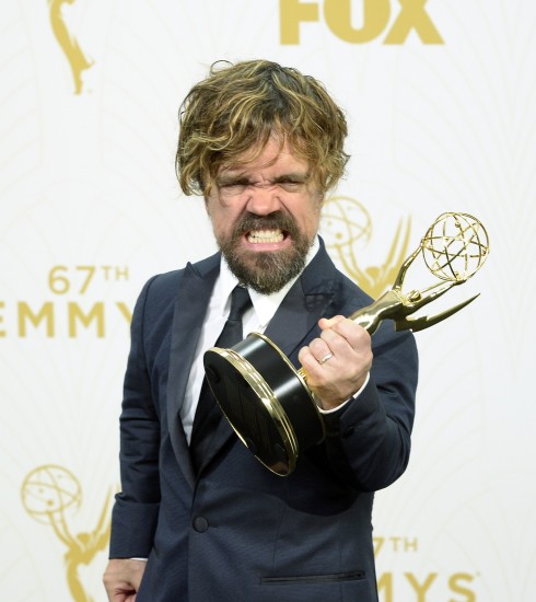 Peter Dinklage með sín verðlaun. 