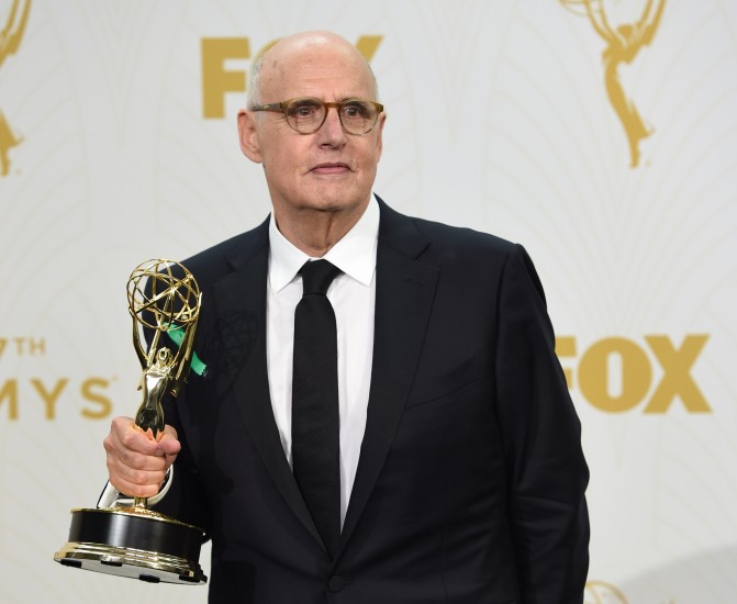 Jeffrey Tambor hlaut verðlaun fyrir besta leik í aðalhlutverki í gamanseríu.