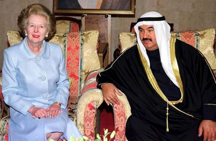 24. febrúar 2001. Margaret Thatcher Sheikh Nasser Mohammed al-Sabah í Kúveit.