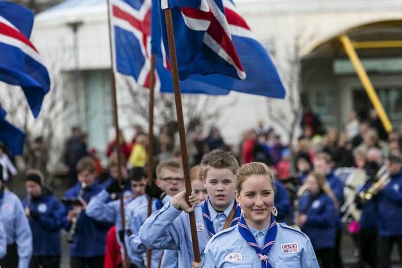 Skátar voru áberandi í hátíðahöldum á sumardaginn fyrsta, eins og endranær.