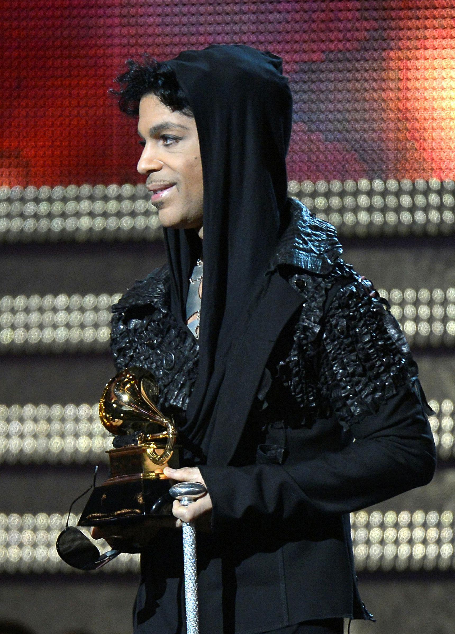 Prince á Grammy verðlaunahátíðinni 2013. 